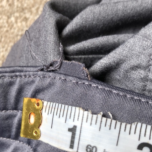 Figs bundle in graphite includes 3 Zamora joggers and 2 Rafaela oversized tops - Picture 10 of 10